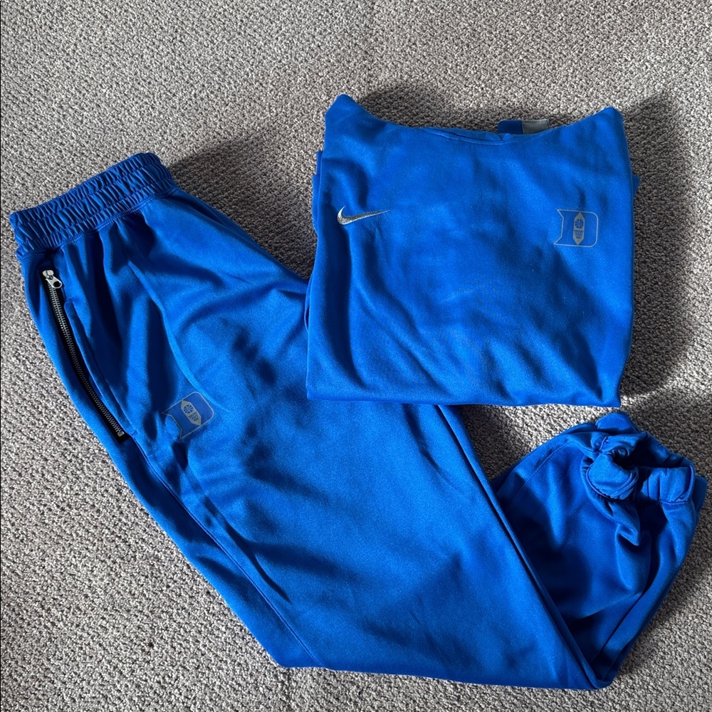 Team Issued Nike Duke Basketball Sweatsuit